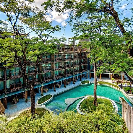 Dinso Resort - SHA Extra Plus Patong Esterno foto