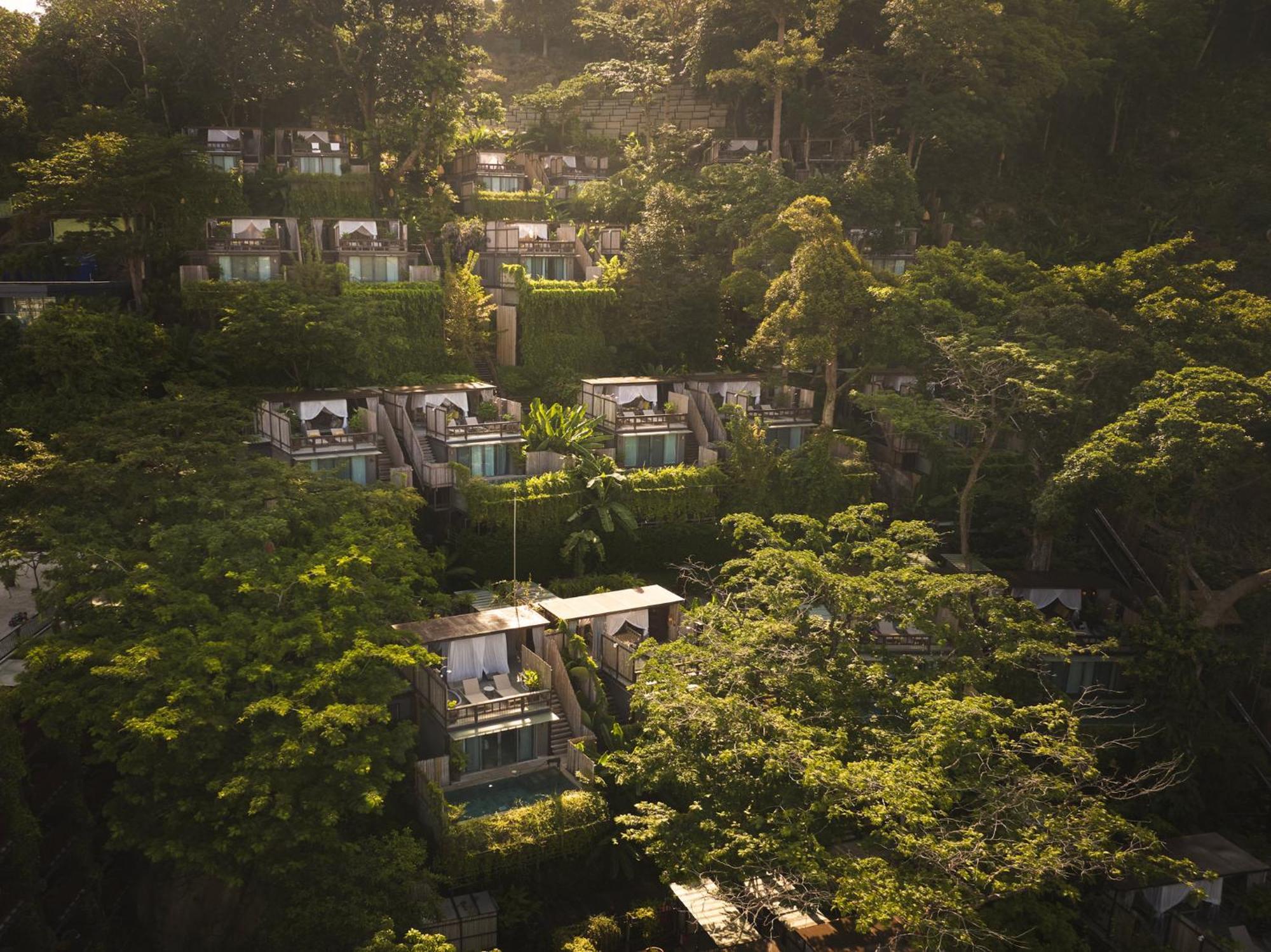 Dinso Resort - SHA Extra Plus Patong Esterno foto View of the houses in the community